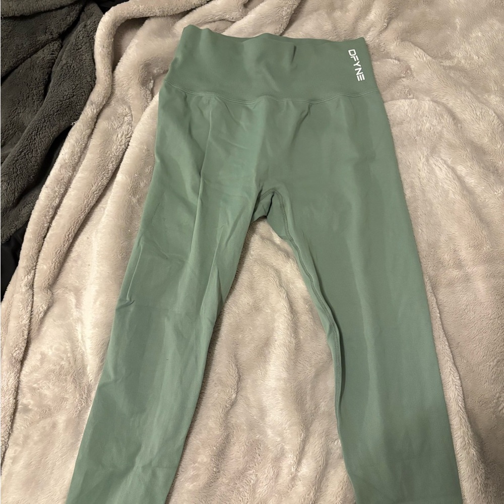 DFYNE Green Dynamic Leggings